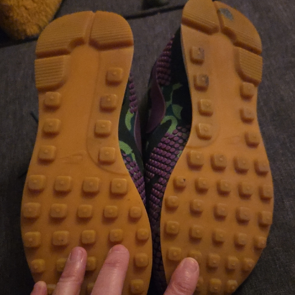 Nike Women's Sneakers - Green and Purple Camo - Picture 3 of 8